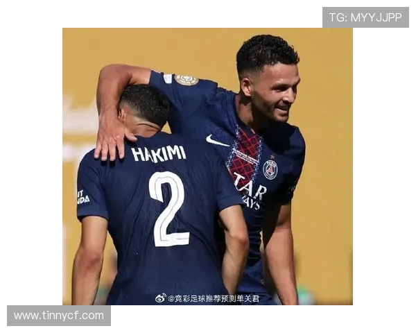 巴黎圣曼与摩纳哥深圳的精彩对决引发球迷热议与期待